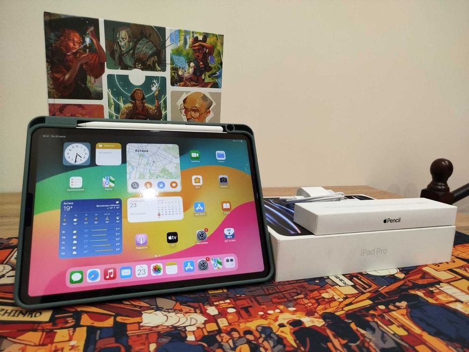 Apple iPad Pro 11" (2022, M2) + книга в подарок