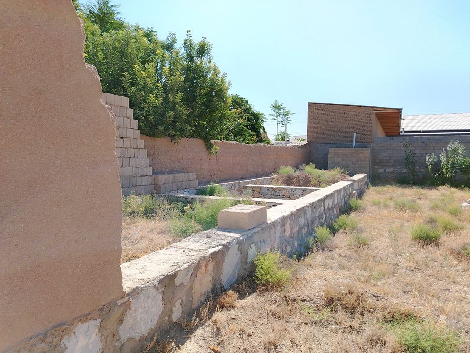 Ховли сотилади. ер майдони 18 сотих