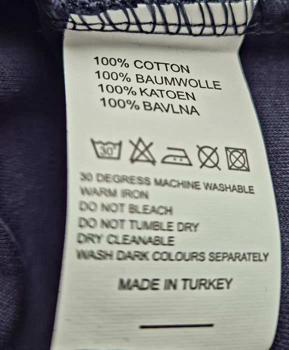 НОВА TOMMY  HilFIGER  100 % Памук T-shirt  M