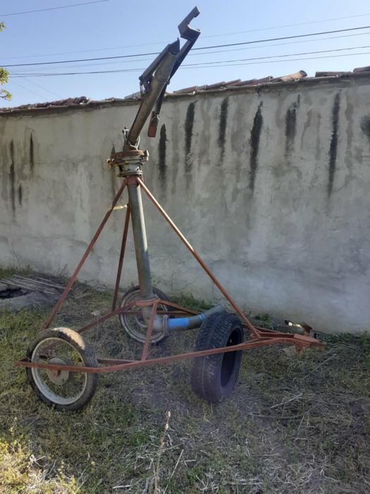 Помпа за поливане на земеделска земя.