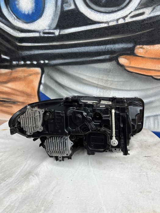Far stanga bmw seria 5 g30 g31 facelift laser