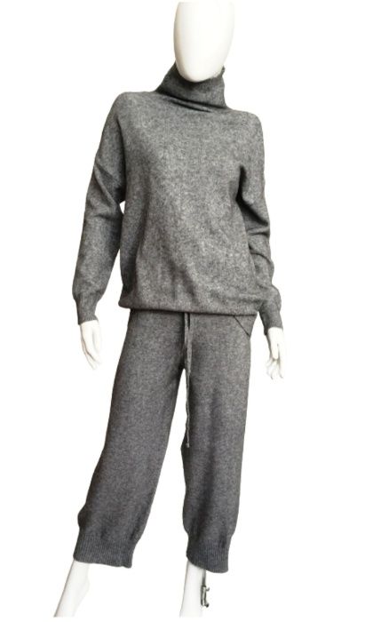 Compleu tricotat gri melanj, LARA, marimea S/M, nou