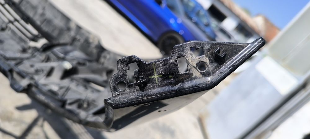 Предна Спорт броня BMW G20