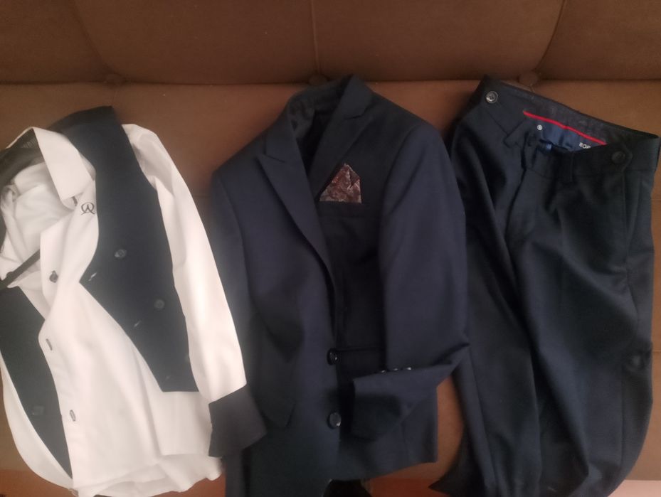 костюм тройка для мальчика