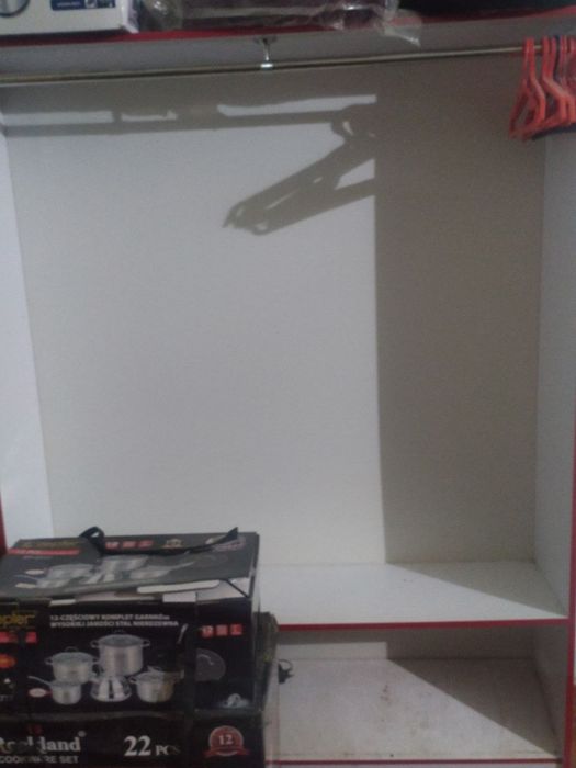 Magazin uchun mebel