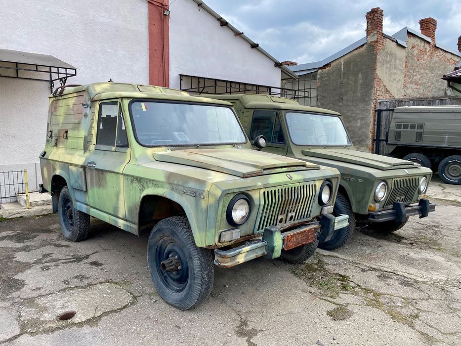 Vând autospecială ARO 243 D