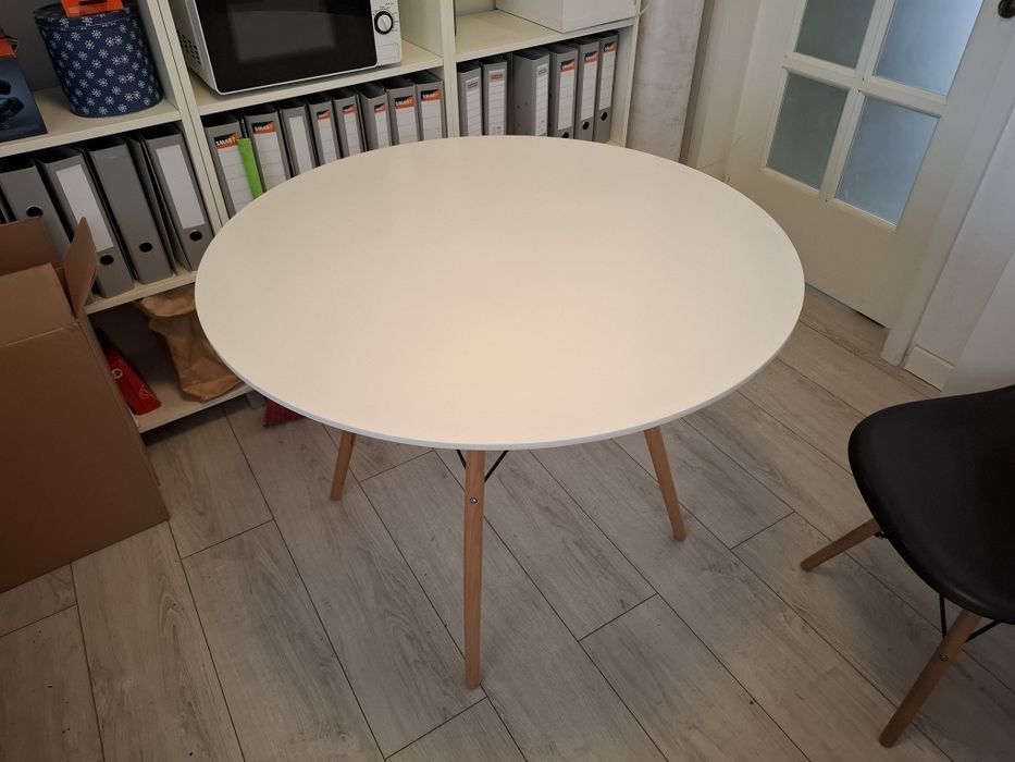 Masa rotunda Ø100, h 75 cm, alba