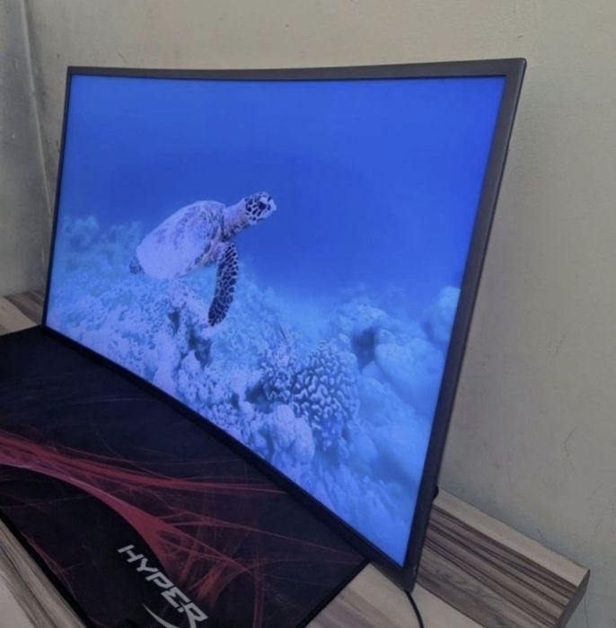 Samsung Smart TV Ultra HD 102см