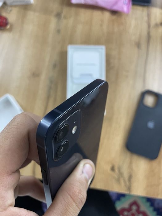 iPhone 12      с гарантией