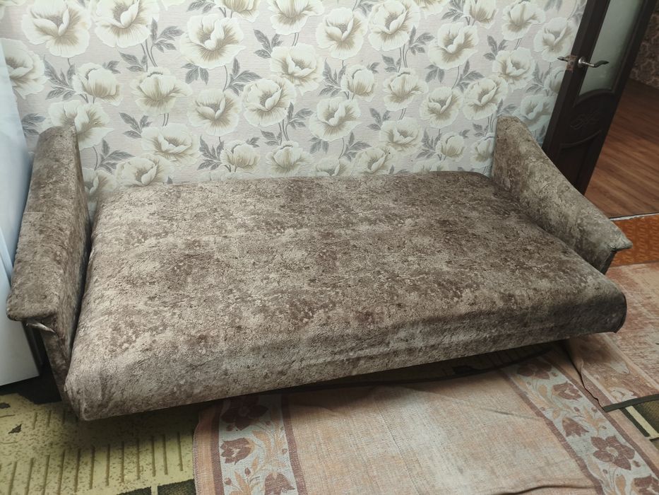 Диван и 2 кресла