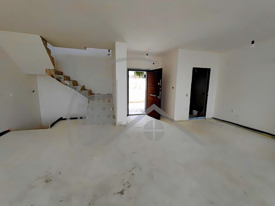 Продава се Къща в Варна, Бриз - 205 кв.м за 1600 €/кв.м - Снимка #6