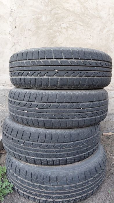 Продам. Резини  на