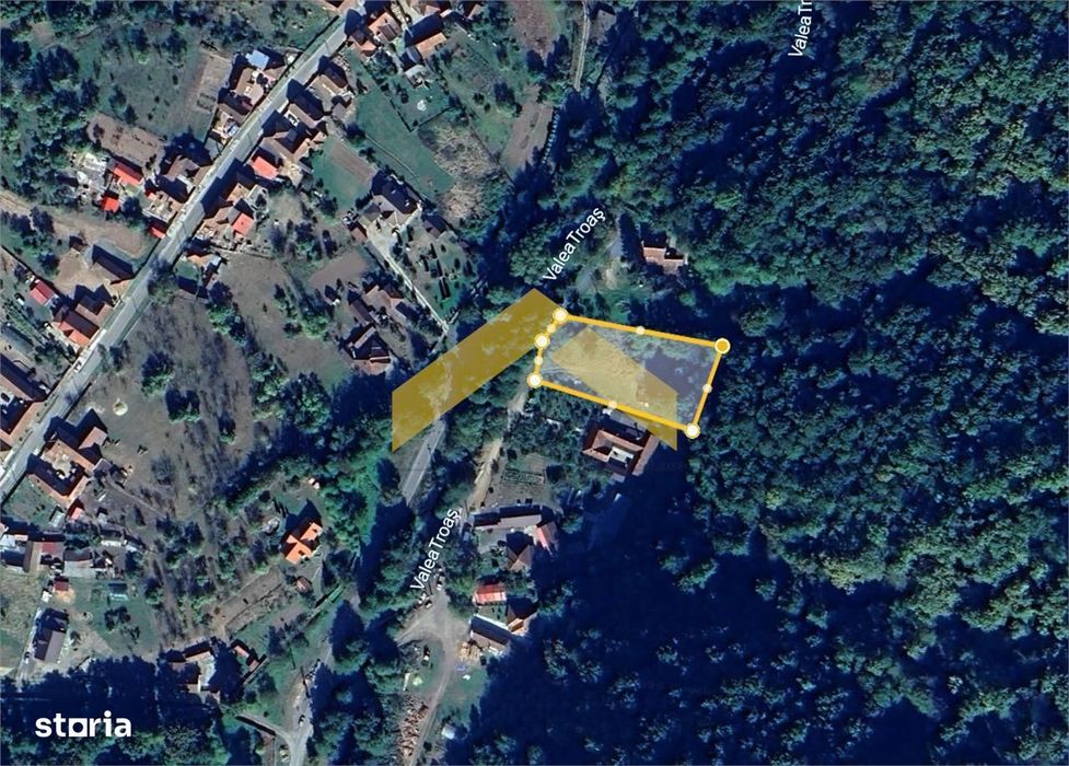 Teren intravilan 2.635 mp Savarsin ideal casa sau investitie