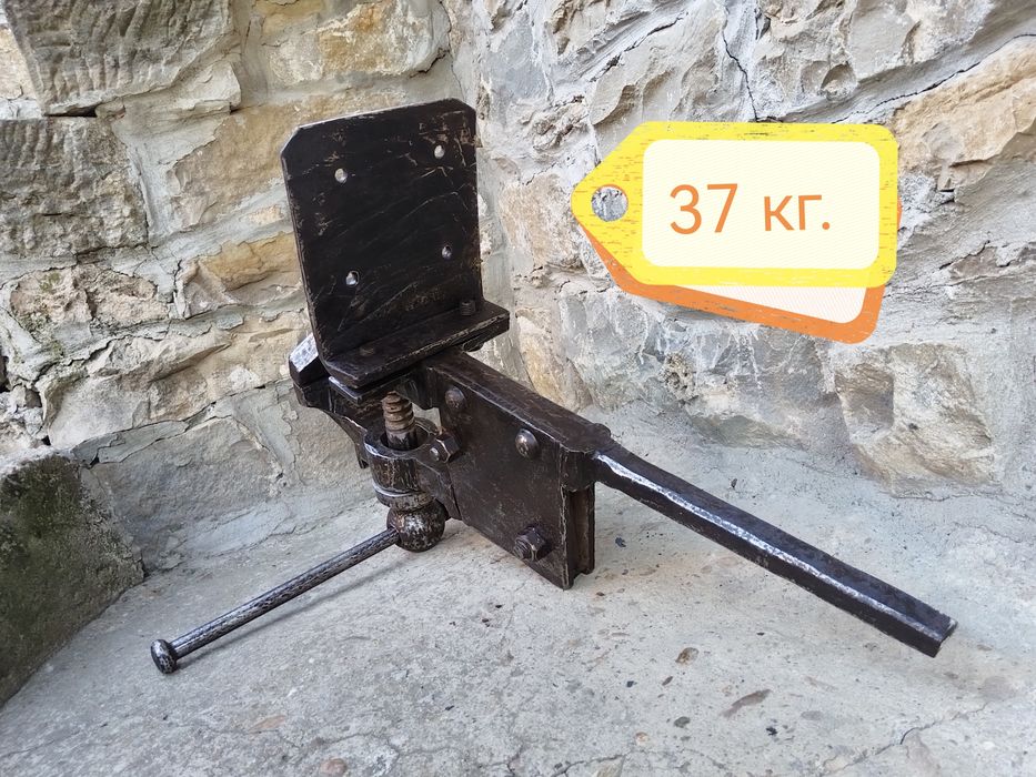 Голямо Масивно Старо Ковано Ковашко Менгеме / 37 кг.