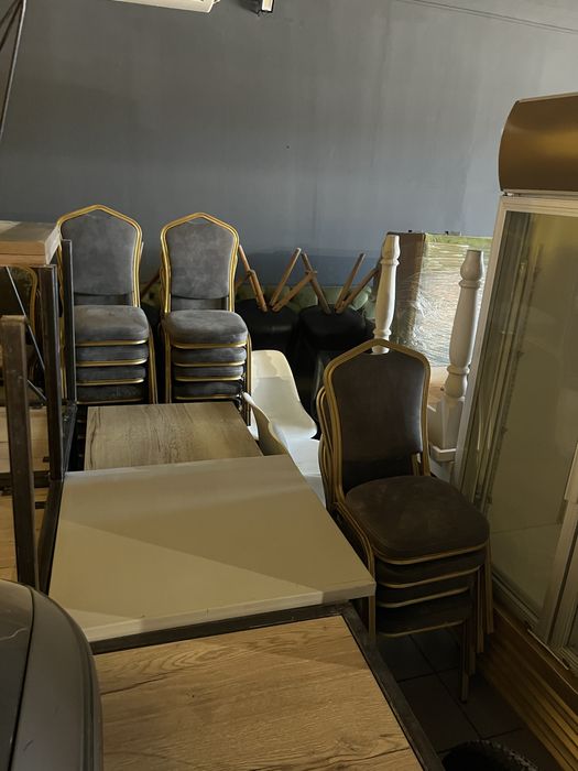 De vanzare mobilier cafenea/baruri