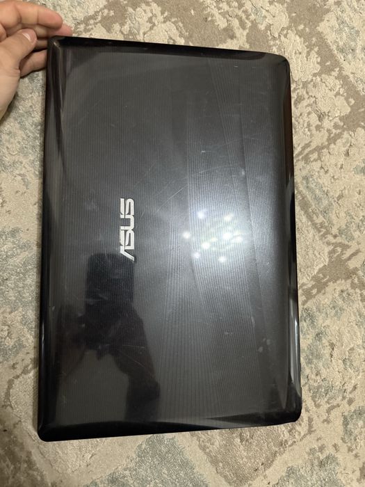 Продаю ноутбук на запчасти