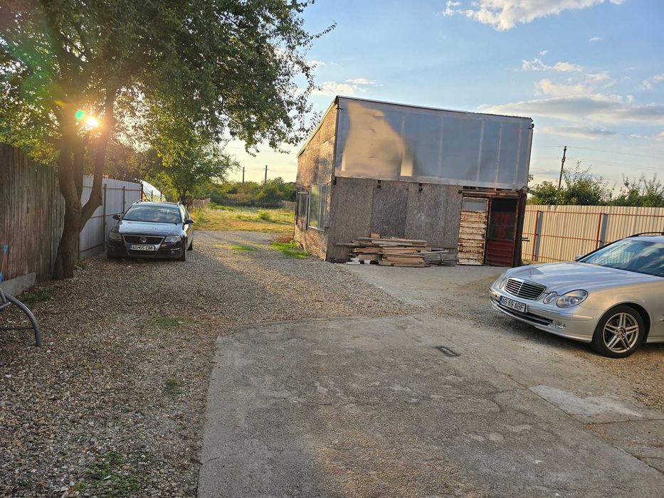 Okazie vand/schimb Casa P+1 si Teren 1400mp in Pitesti (cart Prundu)