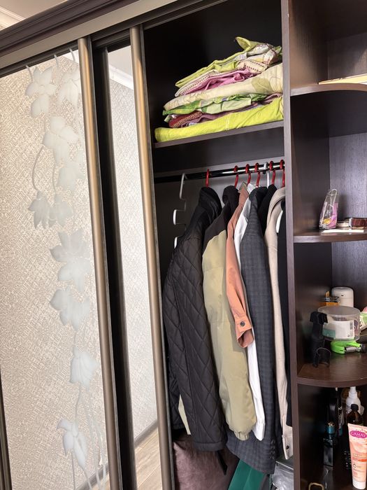 Продается   шкаф