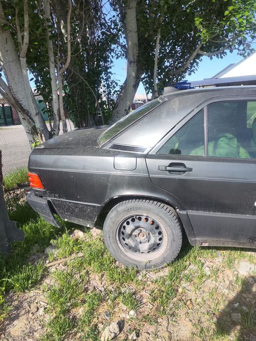 Мерседес 190 2куп 1990