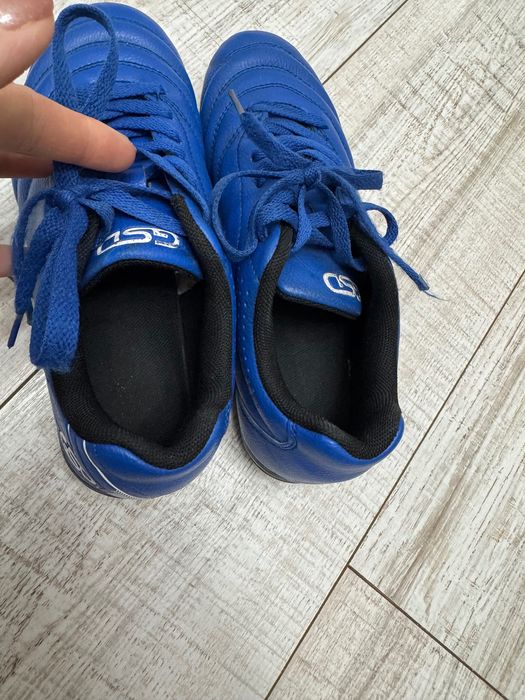 Бутсы футбольные