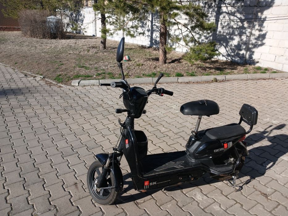 Продам Электроскутер sk8