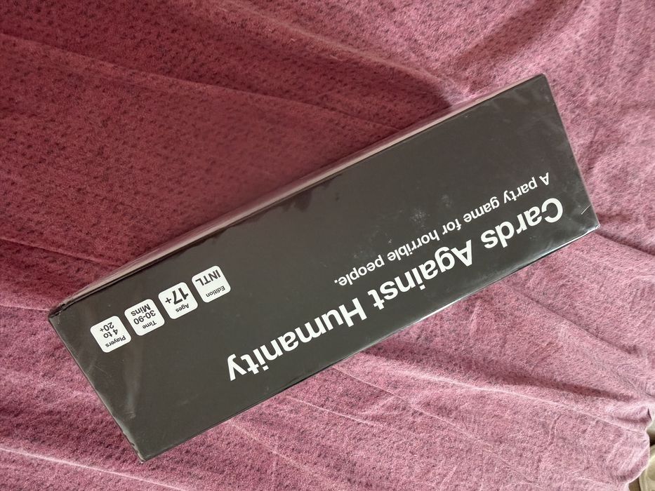 Настолна игра Cards against humanity