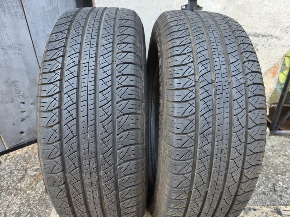 Vând două anvelope all season City Rover  225 60 17  dot 3723