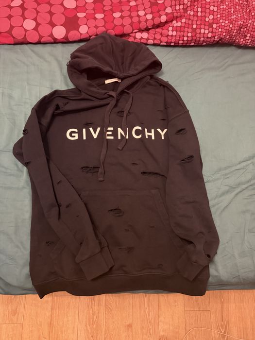 hanorac  givenchy