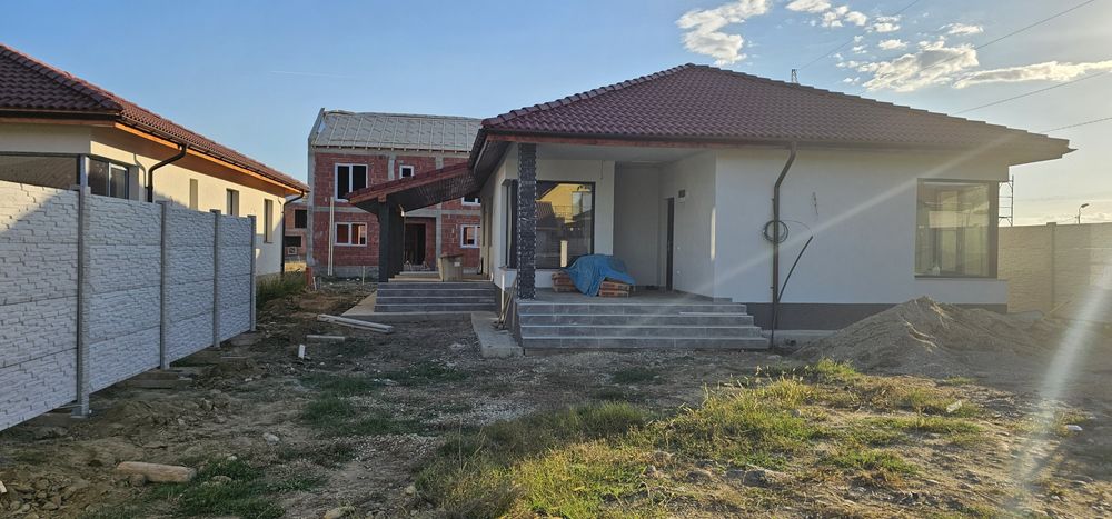 Casă la cheie Ana Ipatesc, cel mai bun raport suprafață-pret!!