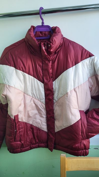 Дамско яке цвят бордо