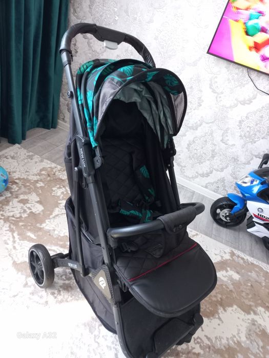 Продам детскую коляску