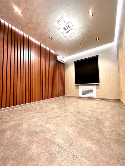 Продаётся Срочно Нежилое Помещения Бадамзор Ор-р Мечет 95.м2