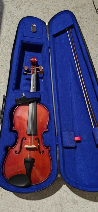 Цигулка violin два броя