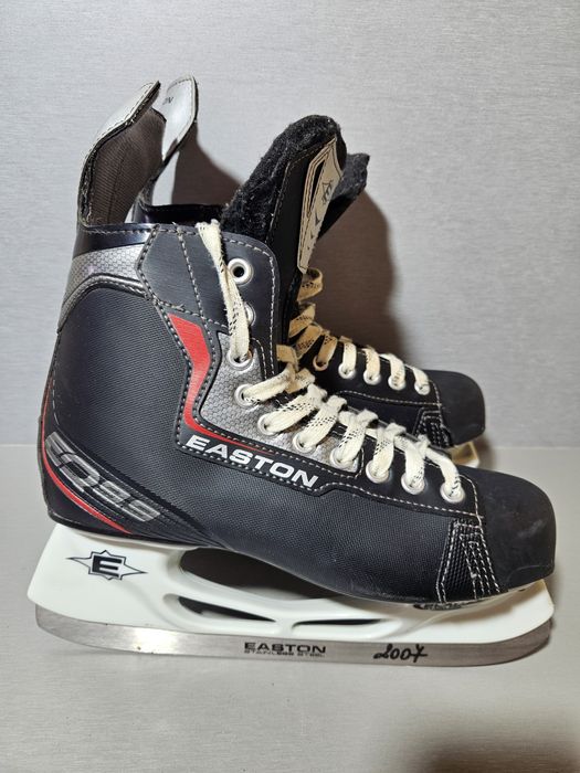 Patine hochei hockey 3007 Easton , marime 42, lungime interioara 27.5cm.