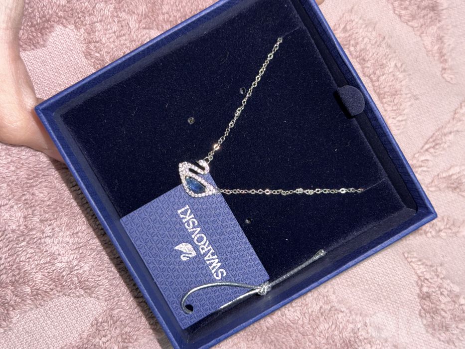 Браслет и цепочка Swarovski