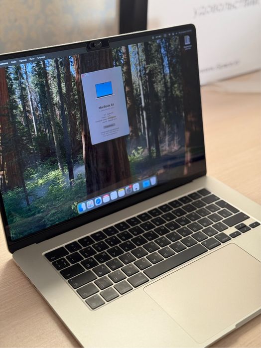 MacBook Air M3 (2024) 8/256 GB Gold