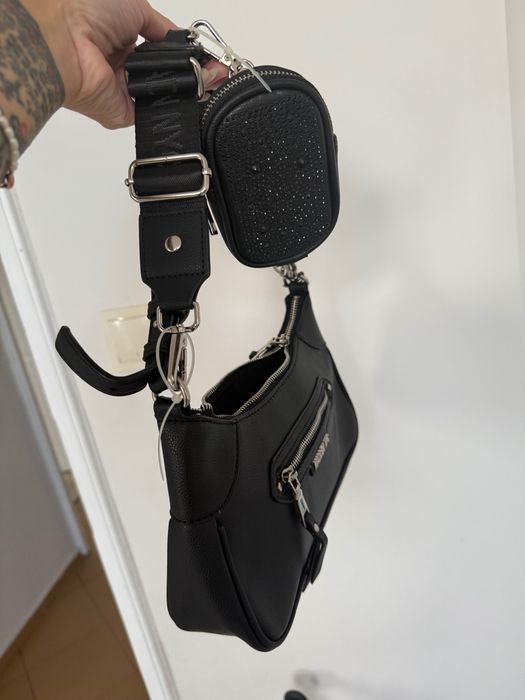 Нова чанта  през рамо на Madden NYC