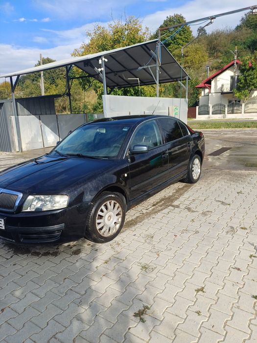 Vând skoda superb