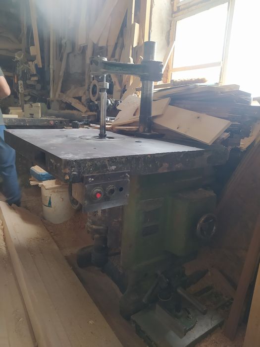 Фрезерный станок по дереву