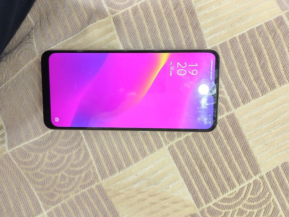 Продам телефон Oppo A5