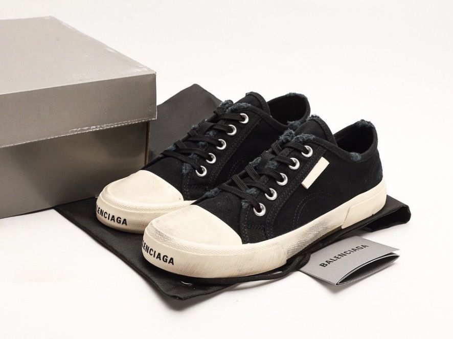 Balenciaga Paris Low original