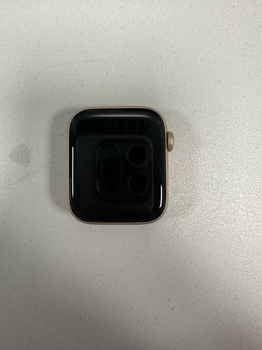 APPLE WATCH 4 (Костанай, ЧКАЛОВА 9) ЛОТ: 927066