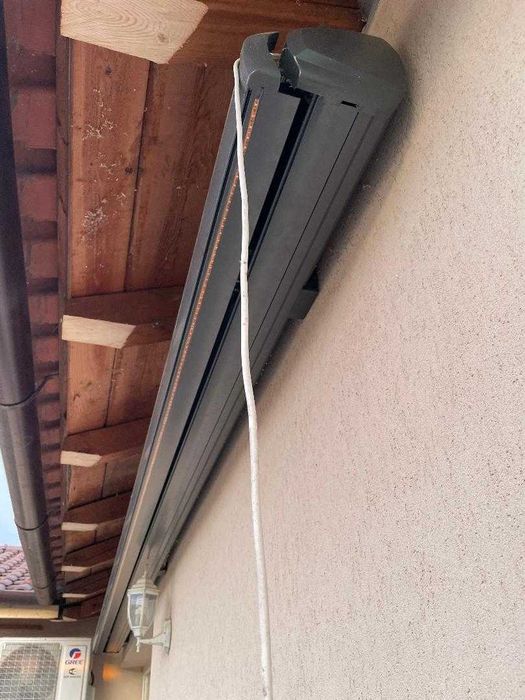 Vând marchiză casetată retractabilă