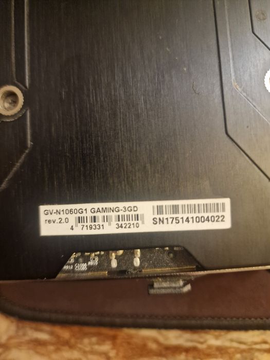 Продам видеокарту  gigabyte  1060 3gb