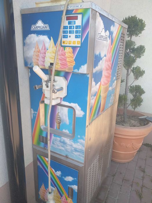 Carpigiani Rainbow1  soft ice cream