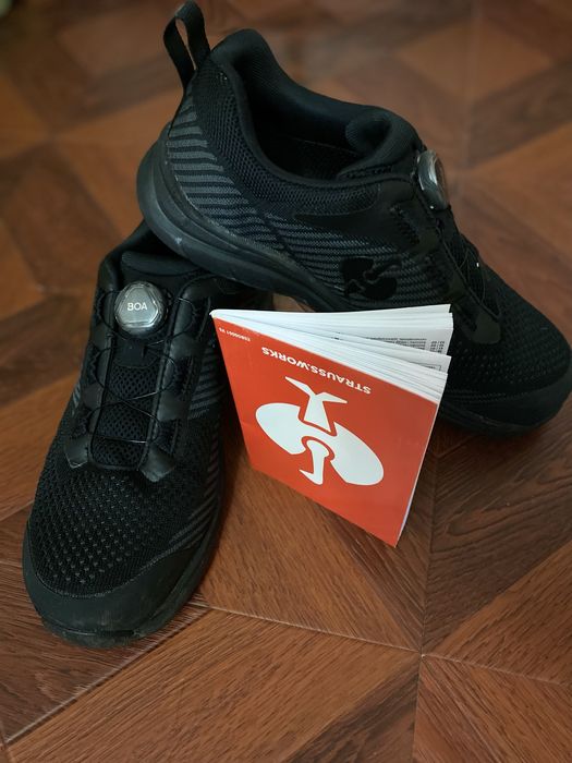 Himoyalangan, asosan qurilish ishlari uchun “STRAUSS.WORKS” poyabzali