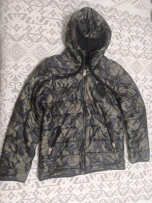 Продам подростковую куртку