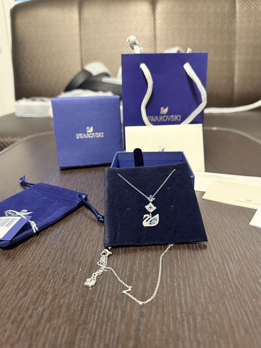 Lantisor Swarovski Model Dazzling Swam Blue/Silver