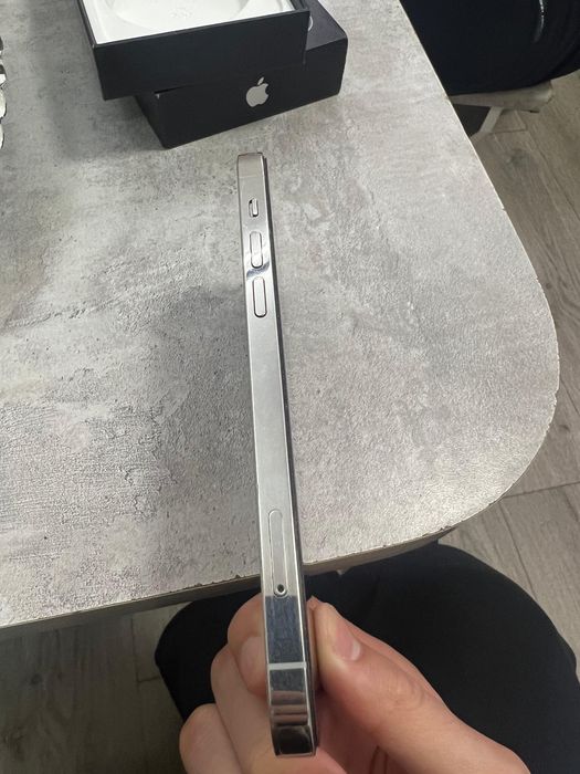 Iphone 12 pro 256gb состояние хорошее