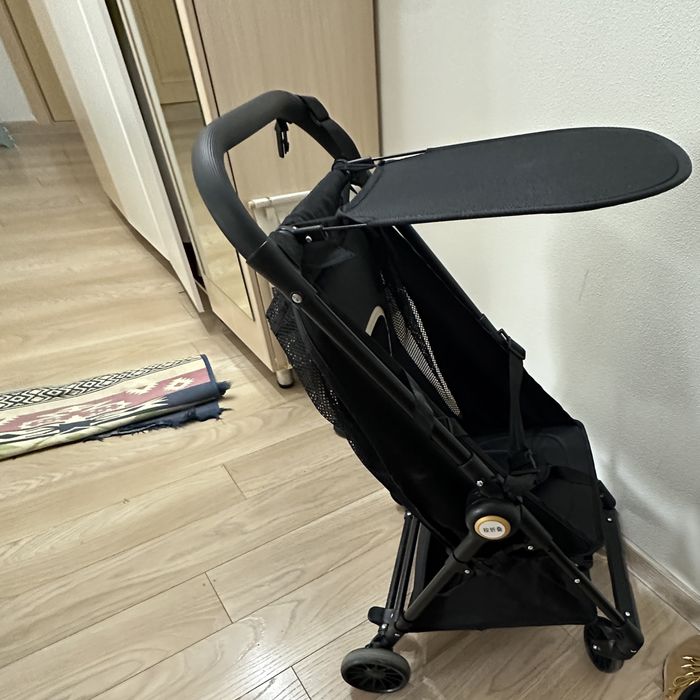 Продам облегченную коляску